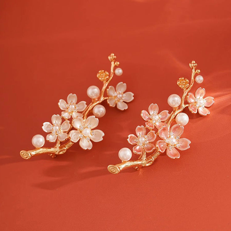 The Hand Drawn Enamel Exquisite pink wintersweet flower brooch for women