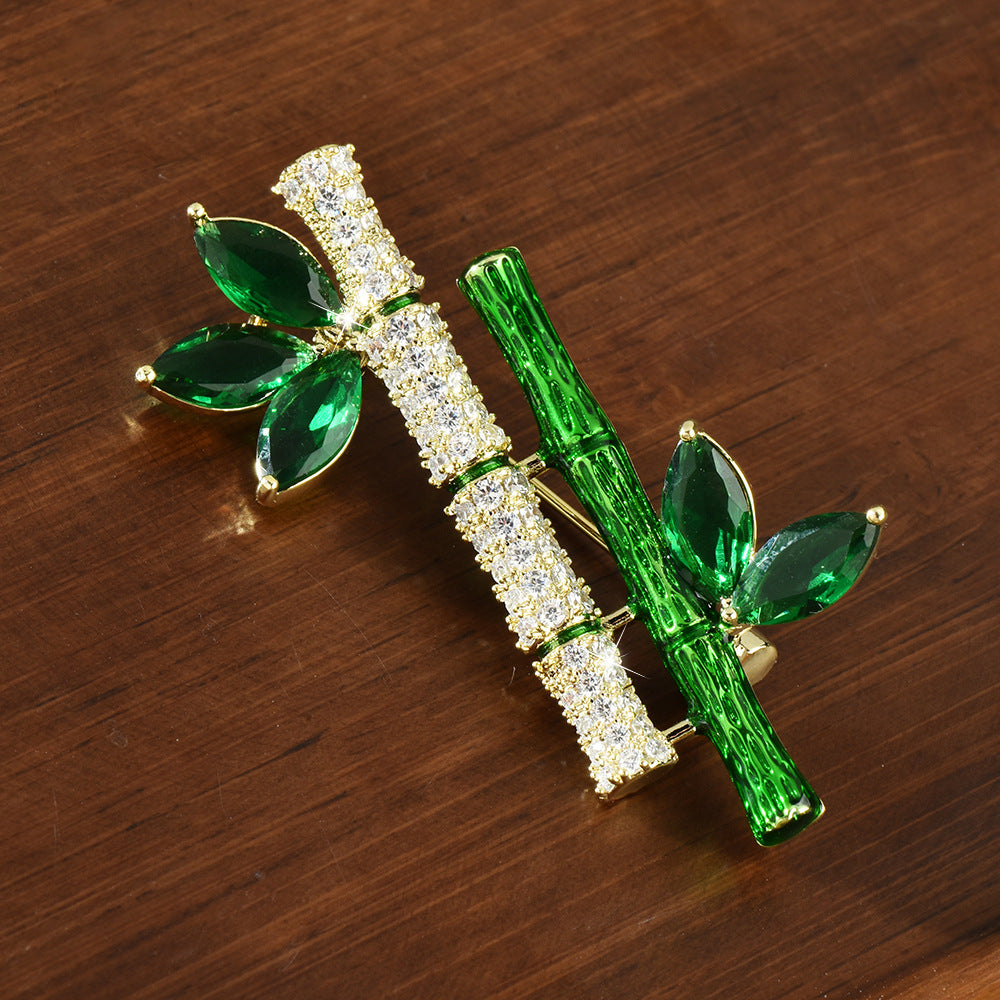 The New Chinese style high-end emerald crystal bamboo knot brooch for women